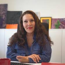 Özlem Kolancı logo