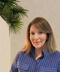 Özlem Kolancı logo